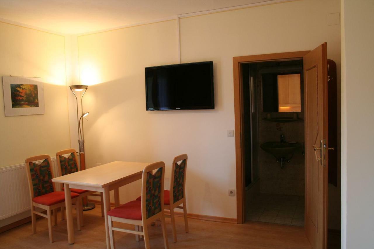 Ferienwohnung Gästehaus Sapetschnig Faak am See Exterior foto